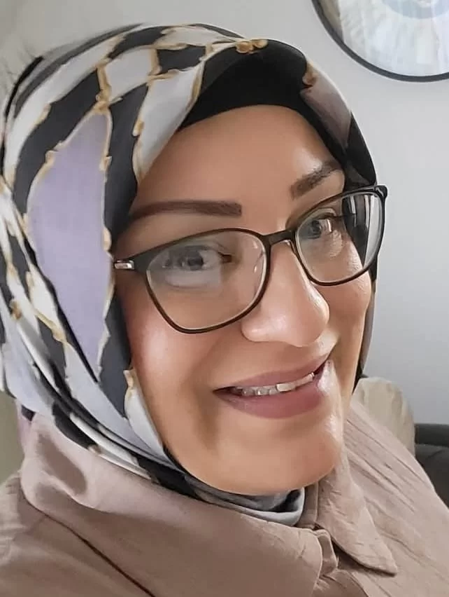 ALMANYA’DA TÜRK ADAYA ÇİRKİN SALDIRI!